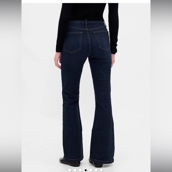 Gap NWT High Rise 70s Flare Jeans Size 29 Regular in Dark Wash - Picture 4 of 12